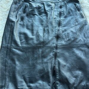Elegant Black Leather Skirt